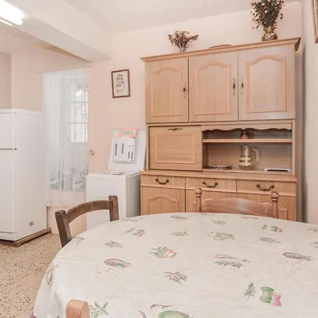 Apartamento 2 Bedroom Cozy In