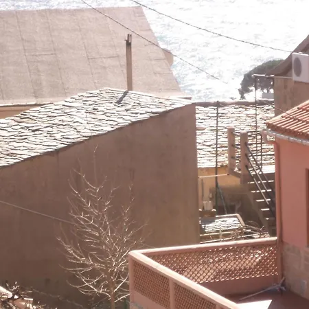 Apartment 2 Bedroom Cozy In Pietranera