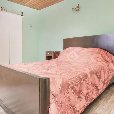 2 Bedroom Cozy In * Pietranera